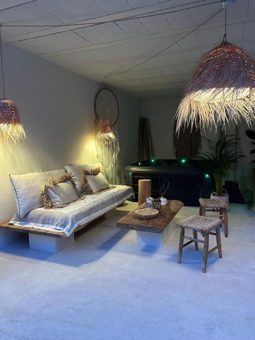 Superbe Maison Avec Jacuzzi Ventabren Esterno foto