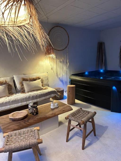 Superbe Maison Avec Jacuzzi Ventabren Esterno foto