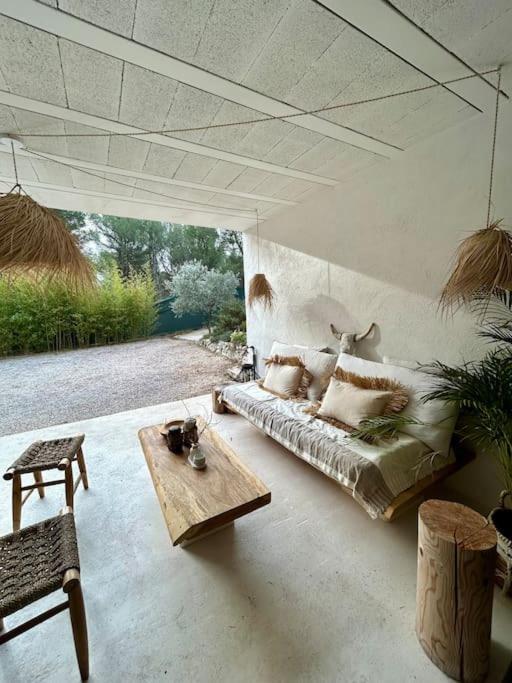 Superbe Maison Avec Jacuzzi Ventabren Esterno foto