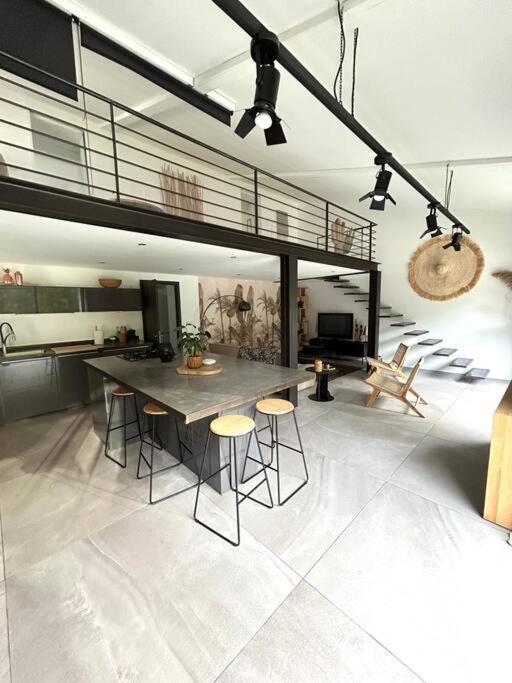 Superbe Maison Avec Jacuzzi Ventabren Esterno foto