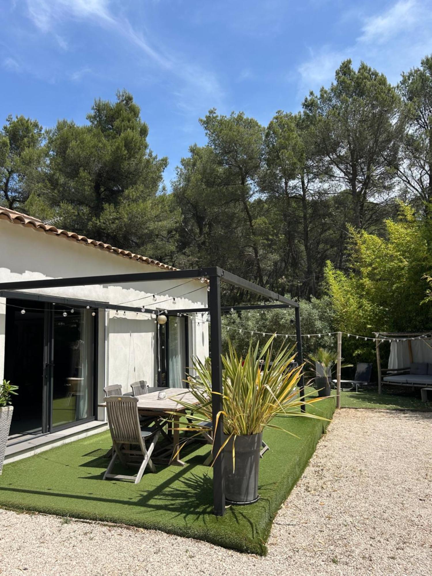 Superbe Maison Avec Jacuzzi Ventabren Esterno foto